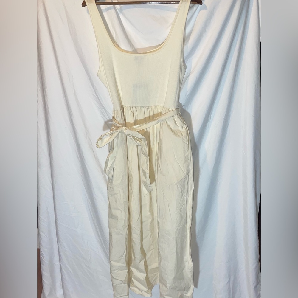 ✨Who What Wear | Midi Length Dress w/ Pockets